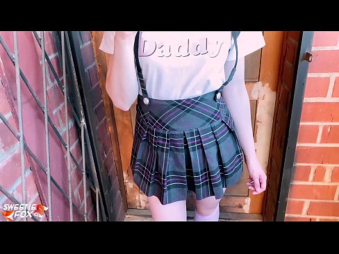 ❤️ Schoolgirl Sucks a dick gu domhainn agus fucks an àite clasaichean. Pornagraf càileachd  aig gd.pornpicslove.ru